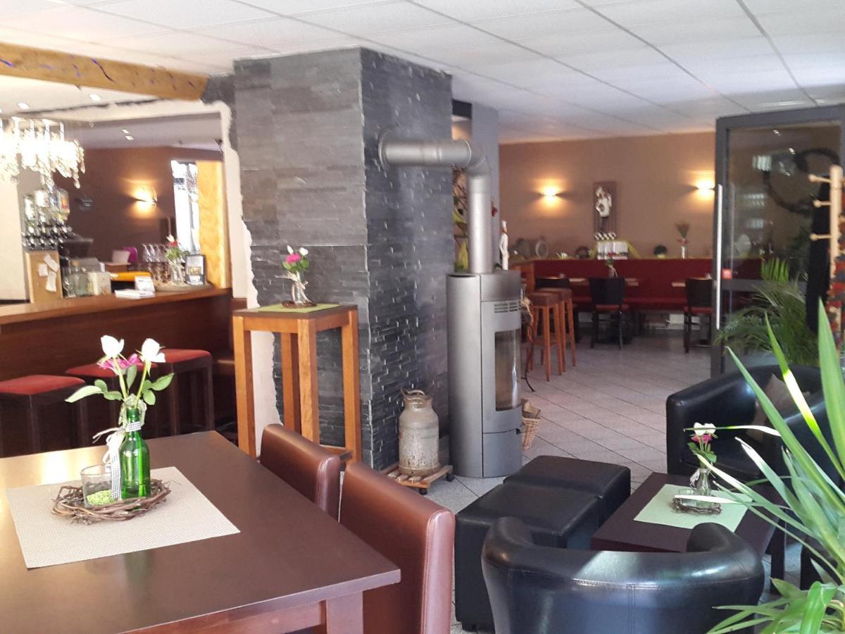 Weincafe Korkenzieher Briedel Zewnętrze zdjęcie